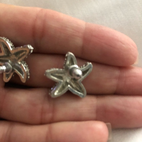 Stella and Dot Starfish pierced earrings - Picture 5 of 5